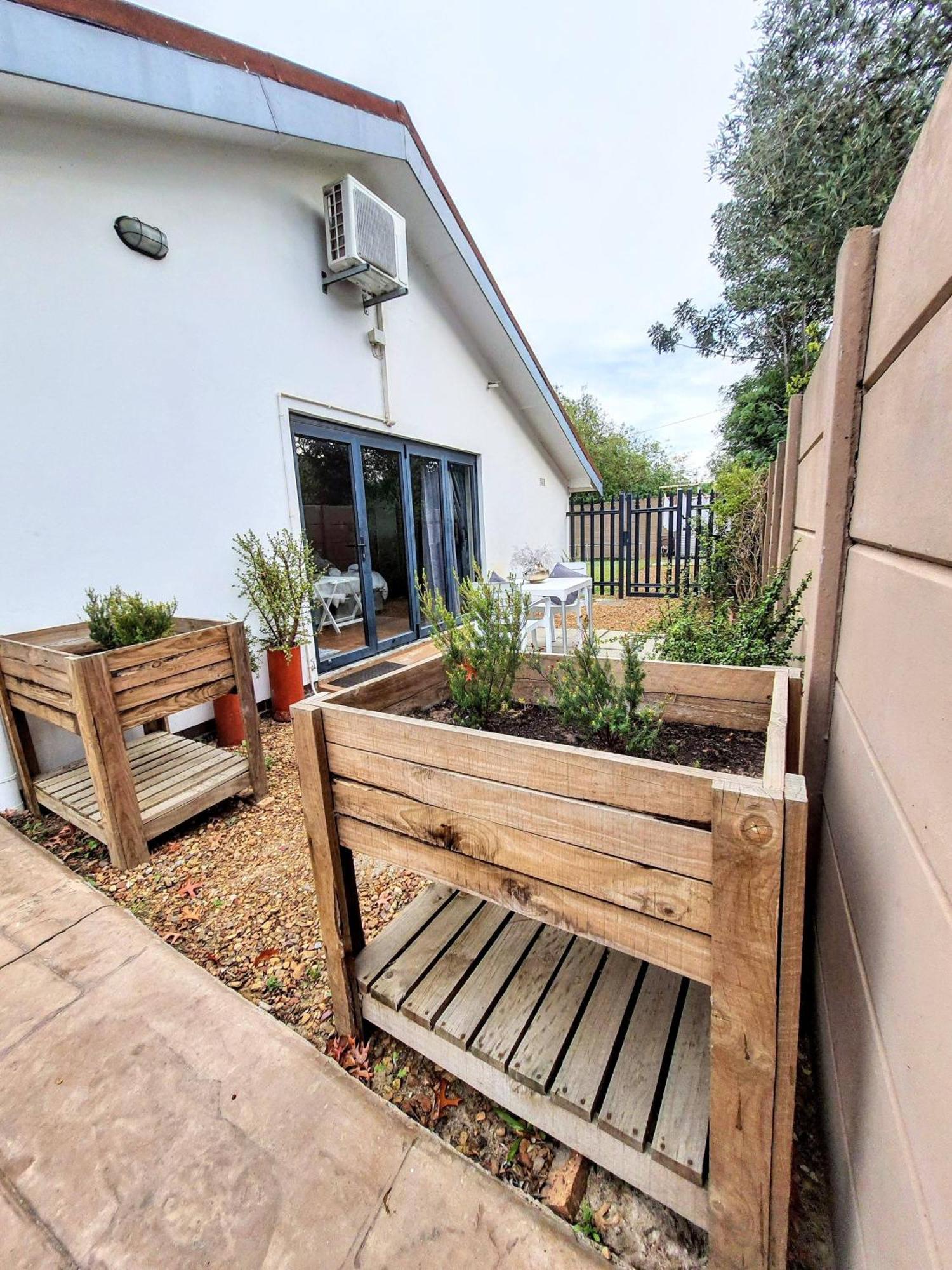 9 On Drommedaris Hotel Stellenbosch Ngoại thất bức ảnh