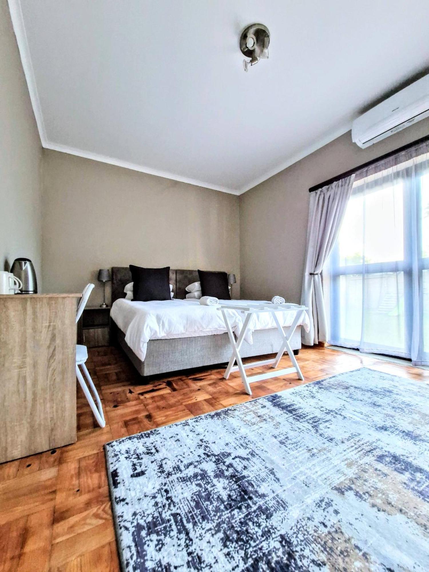 9 On Drommedaris Hotel Stellenbosch Ngoại thất bức ảnh