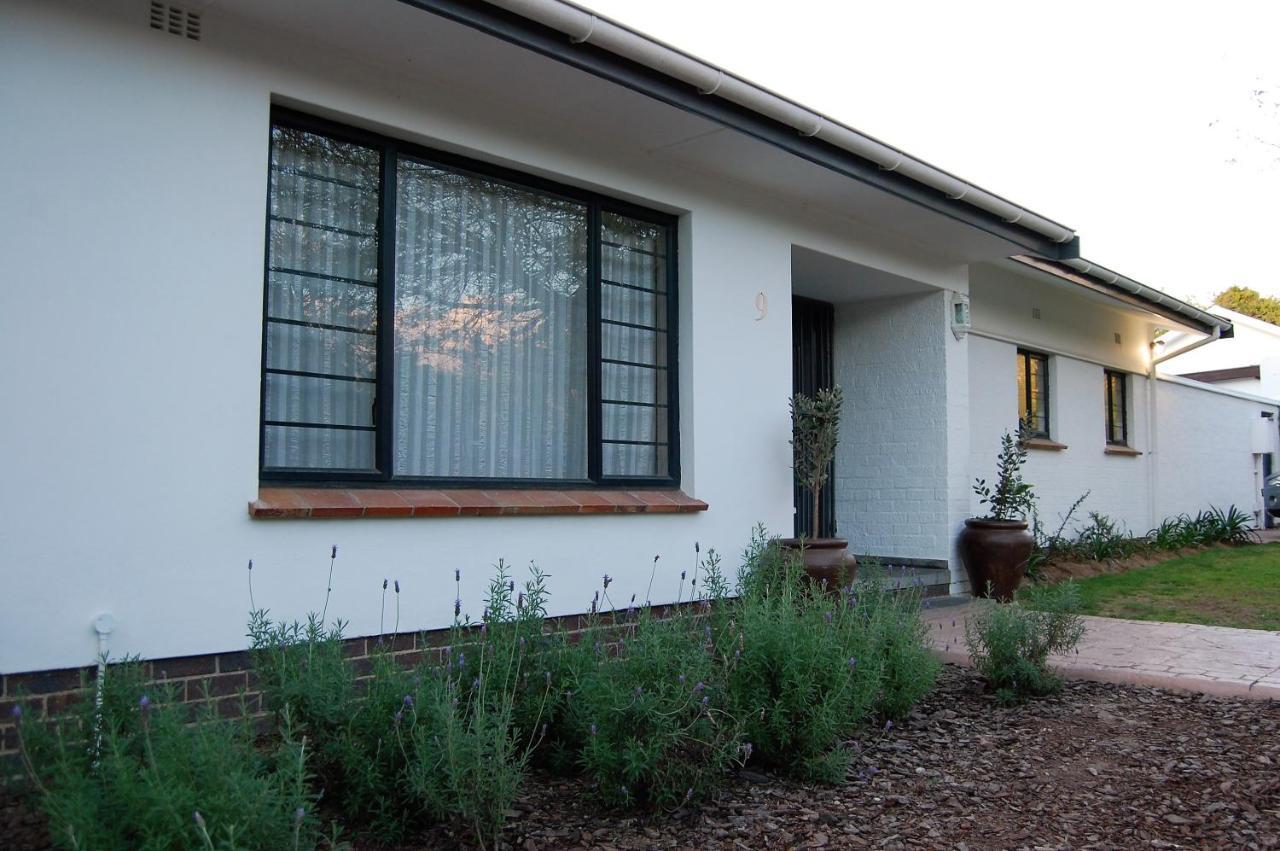 9 On Drommedaris Hotel Stellenbosch Ngoại thất bức ảnh